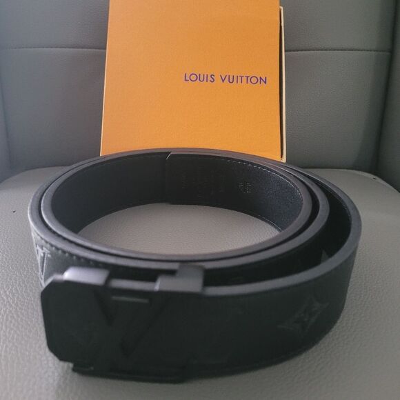 Authentic Louis Vuitton Monogram Black Belt 46/115 AC1425 - Picture 7 of 7